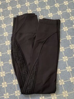 lululemon athletica Black Leggings with Textured Side Panels